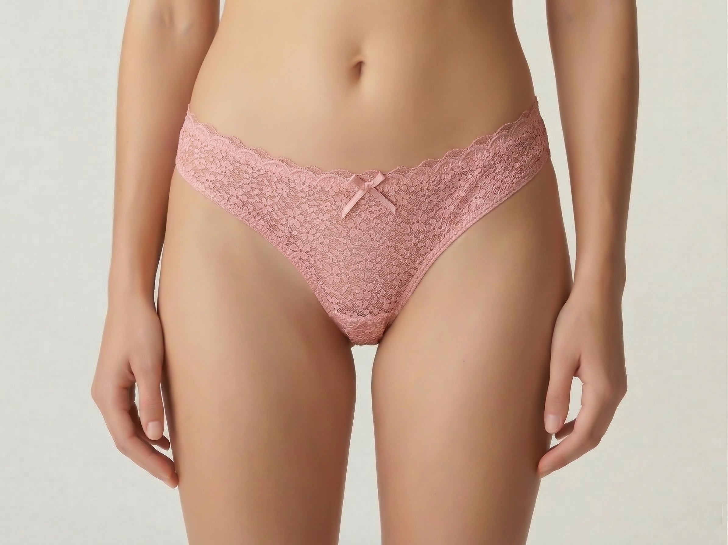 Semi Hilo con Encaje Floral